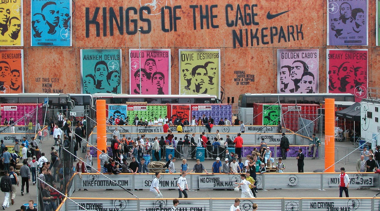 R Onderscheiden achter Sponsorship Activation in Sports With Nike Parks World Cup - kubik