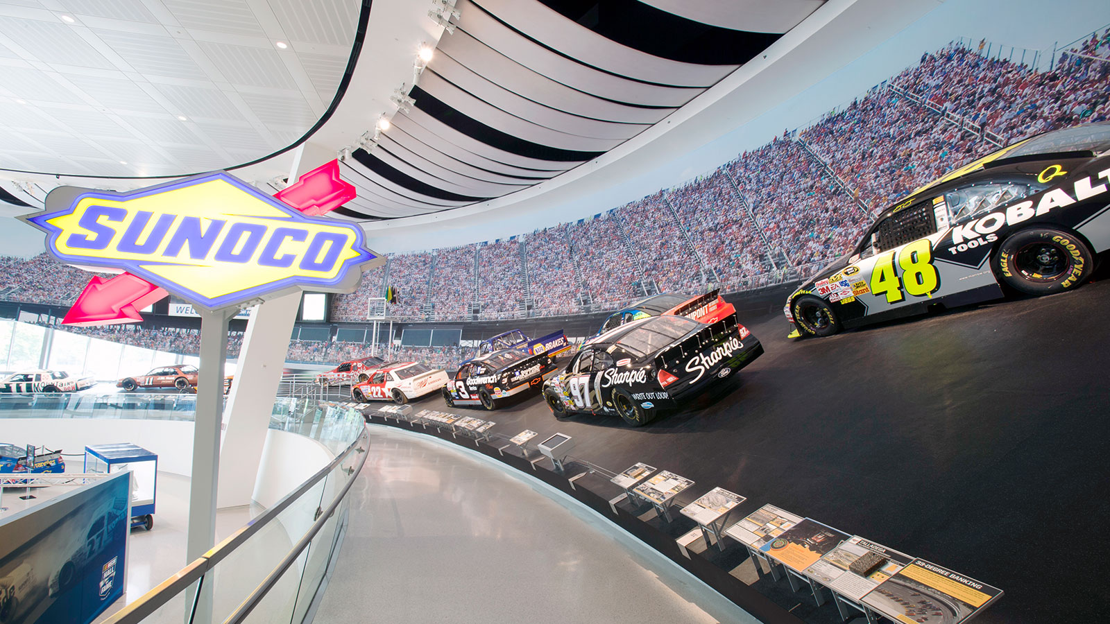 NASCAR Hall of Fame kubik